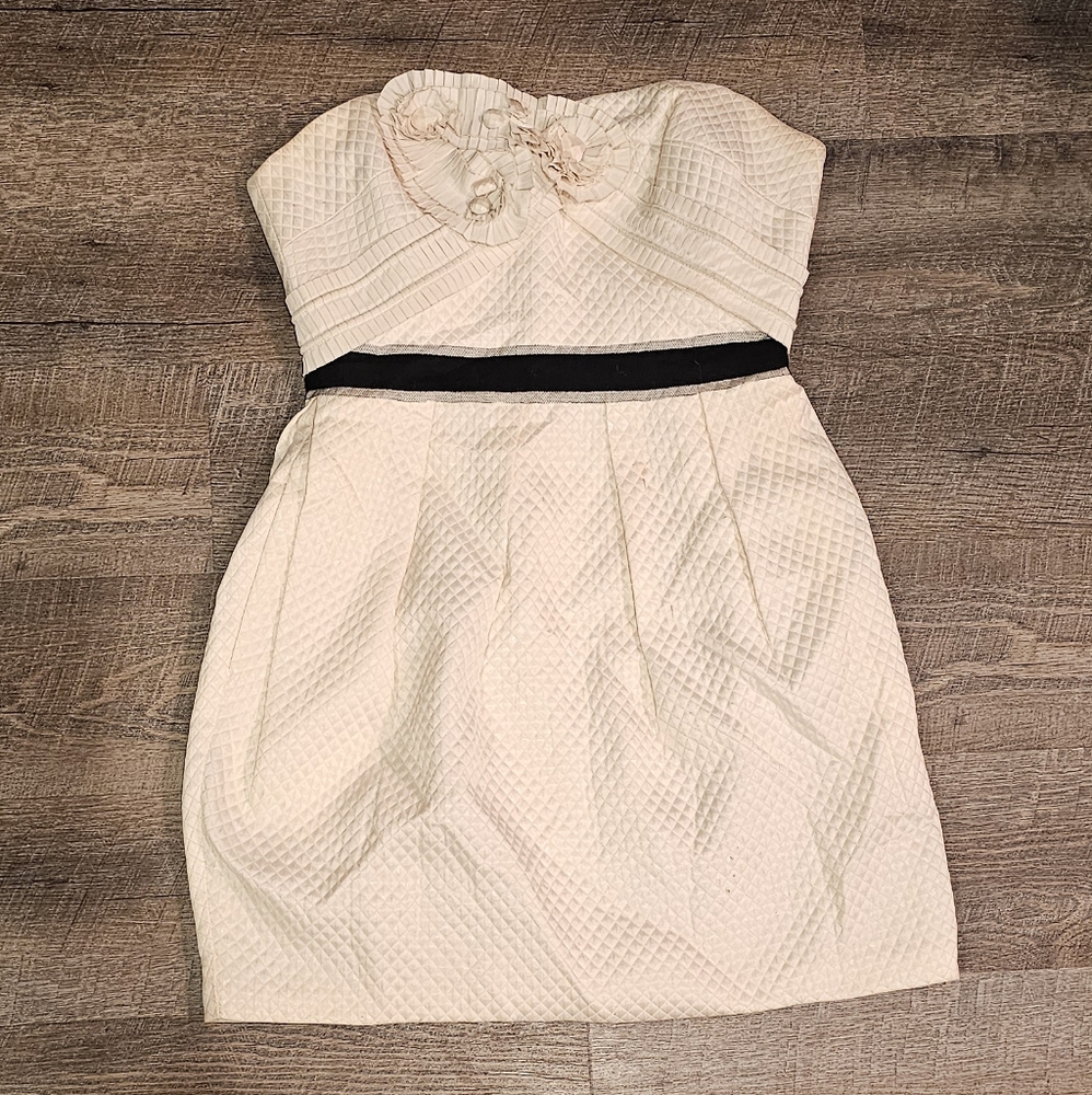 BCBGMAXAZRIA Women's Cream Dress